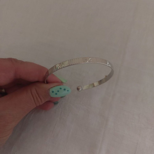 Bracelet from stainless steel like new, thin and lightweight, silver color