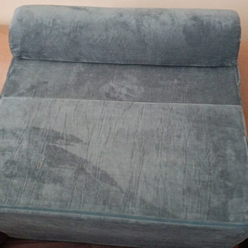 Adjustable orthopedic bed wedge pillow like new, memory foam