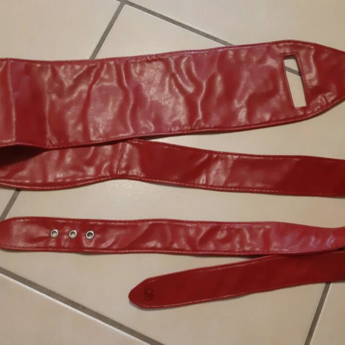 Red belt like new, adjustable