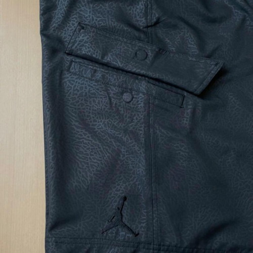 Jordan golf cargo shorts like new, size 3XL, black