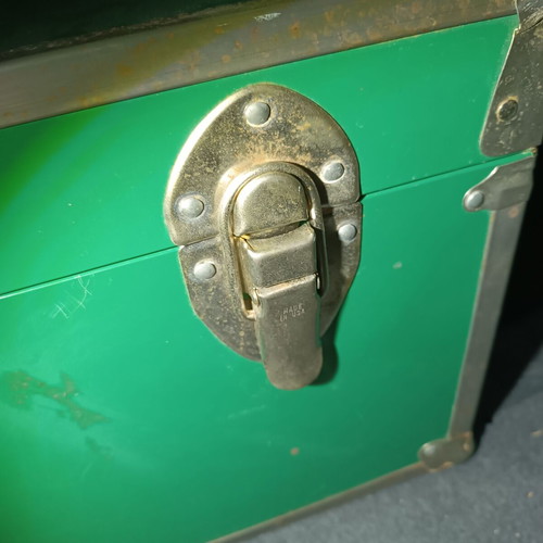 Metal trunk used green 40x76x31 cm