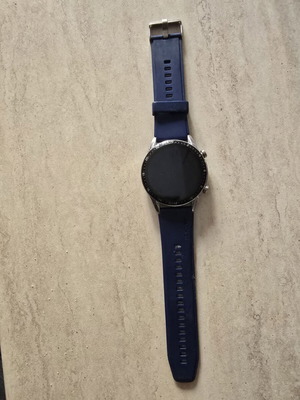 Huawei GT2 smartwatch like new, 46mm, blue rubber strap