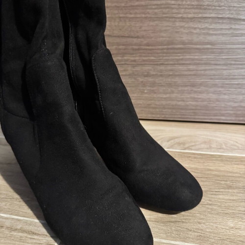 Migato boots over the knee black like new size 38
