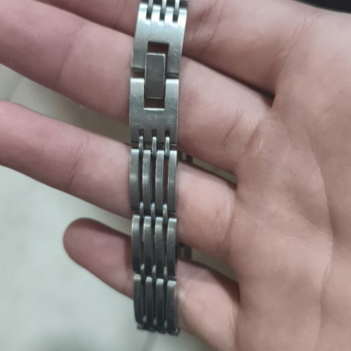 Chain bracelet new with pouch