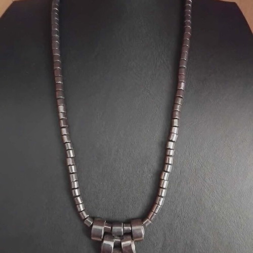 Hematite necklace like new, 20 cm length, gray