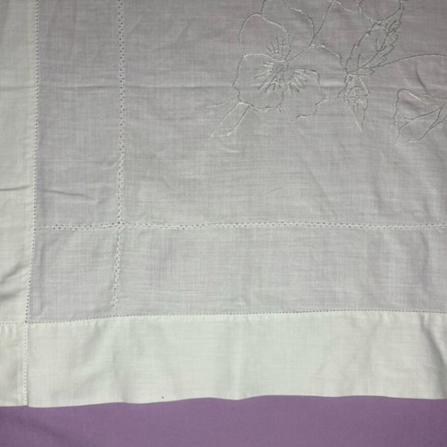 Linen handmade square doily with hand embroidery like new