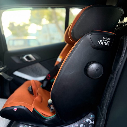 Britax Romer Advansafix Premium Car Seat like new, cognac