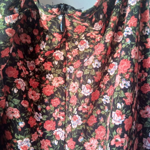 Shein floral dress like new, size XXL, colorful, knee length