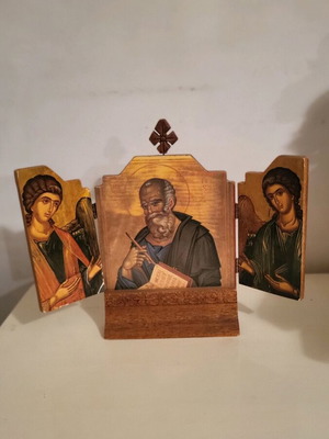 Wooden folding icon used