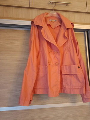 Attrattivo coral seasonal jacket, size small