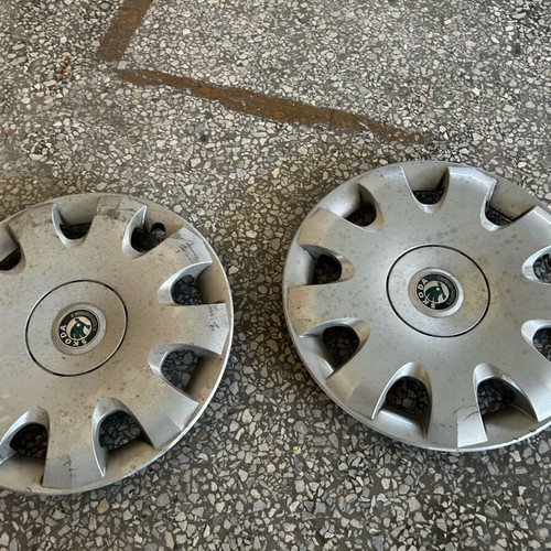 Skoda wheel cover used