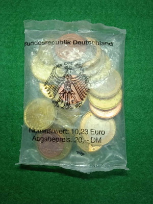 Starter Kit Euro German new with 2002 coins