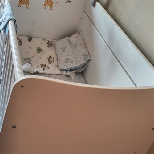 Lorelli baby cot like new with mattress and accessories