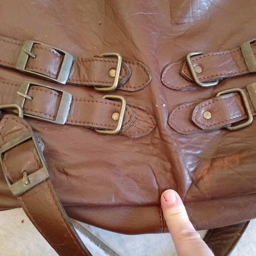 Leather shoulder bag used, large brown and spacious