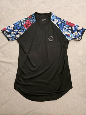 Vinyl t-shirt like new, asymmetrical, size L, black with multicolor sleeves