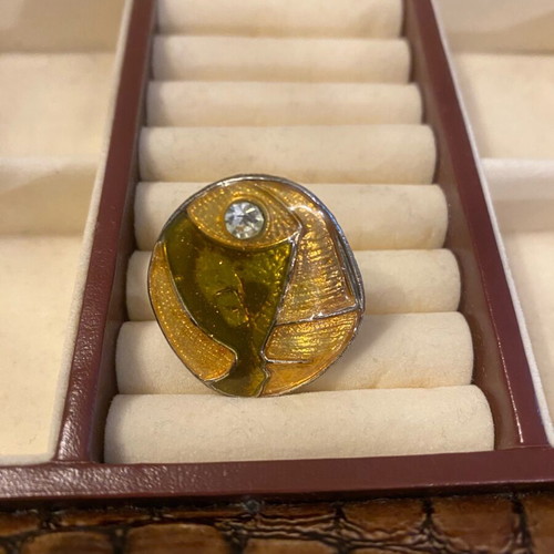 Adjustable ring like new, impressive for all occasions