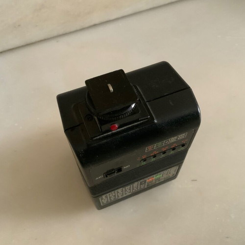 Toshiba A-25L vintage camera flash used