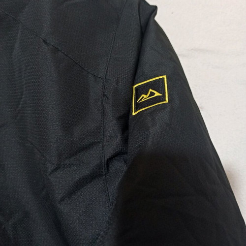 Men's waterproof jacket new, size XXL, with ecological fur lining