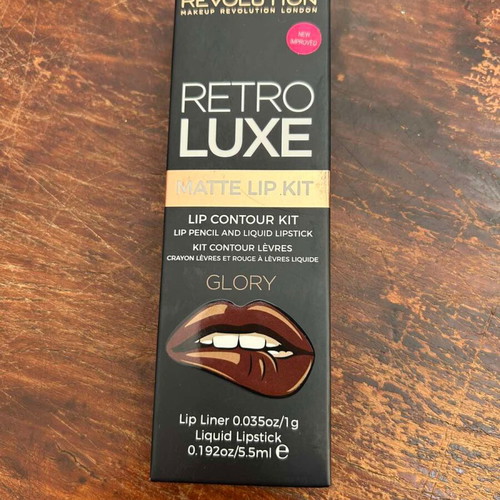 Revolution Matte Lip Kit Glory new