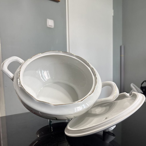 Porcelain soup tureen Ćmielów Poland used, vintage floral design