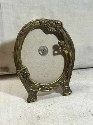 Vintage brass Art Nouveau frame with flowers, used, 15 cm