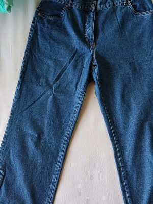 3/4 Jean like new, size 44, blue