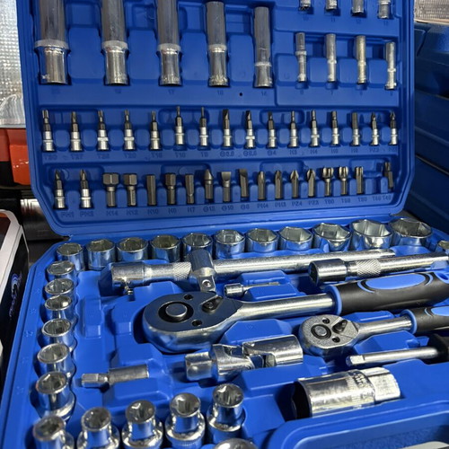 108-Piece Socket and Ratchet Tool Set new, complete kit