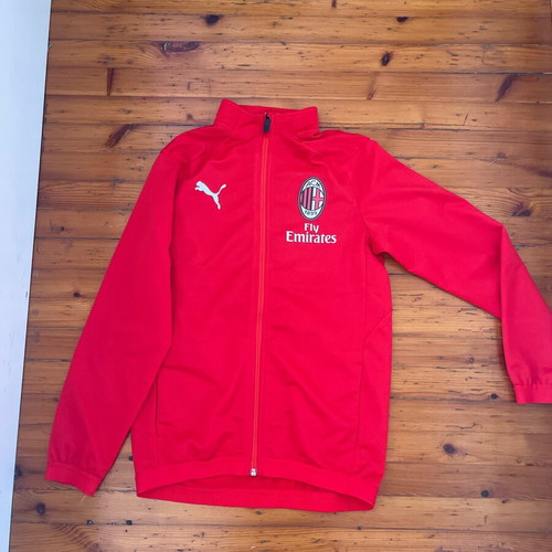 Ζακέτα Puma Milan σαν καινούργιο για 9 με 10 ετών