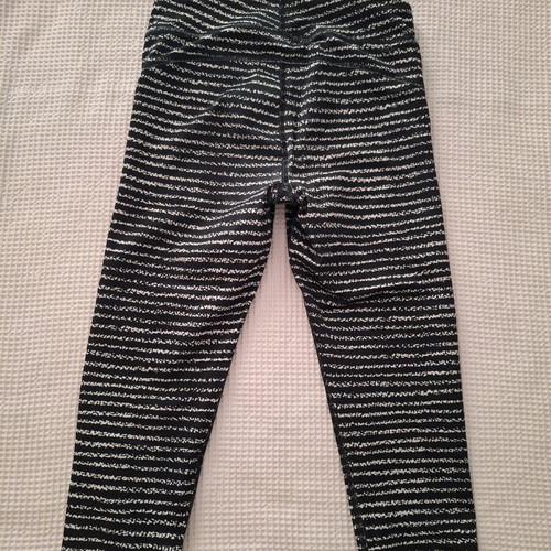 Under Armour women's capri leggings size small, like new