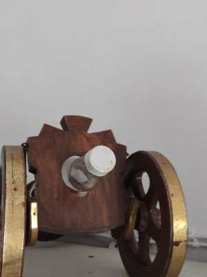 Wooden bottle holder like new, handmade vintage piece