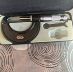 Micrometer M-W Moored and Wright like new with case