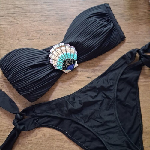 Black Strapless Bikini Set like new, adjustable bottom, removable shell