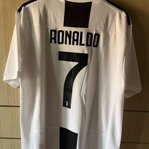 Juventus Ronaldo Jersey 2018/19 Adidas authentic home shirt