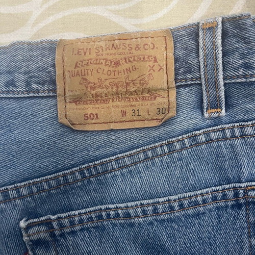 Levi's men's jeans used
