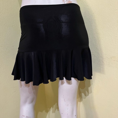 Black mini skirt with pink ring size S like new