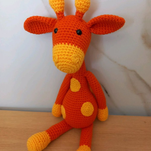 Giraffe doll handmade knitted toy new, soft