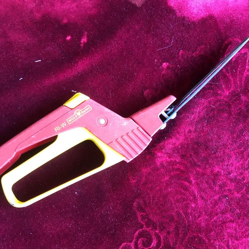 Wolf Garden manual lawn scissors used with detachable blades