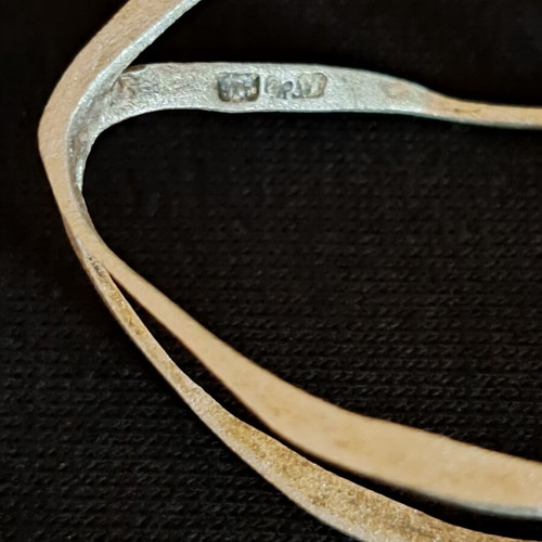 Minimal long necklace with sculptural silver 925 motif
