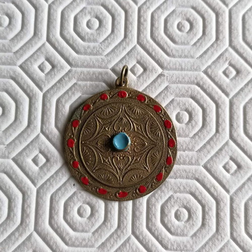 Vintage pendant used