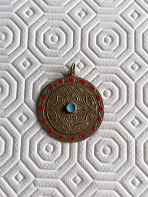 Vintage pendant used