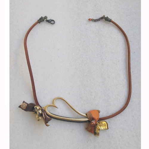 Heart necklace like new