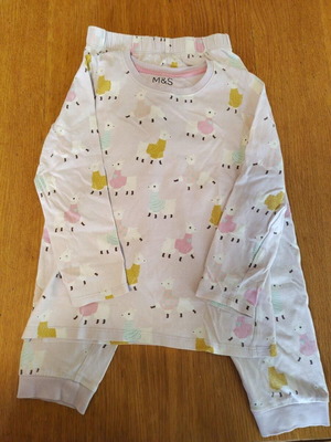 Marks & Spencer thin girls' pajamas used, size 5-6 years 110-116 cm