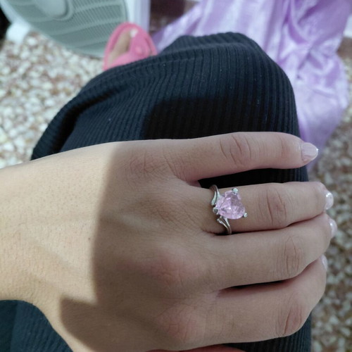 Heart ring pink like new