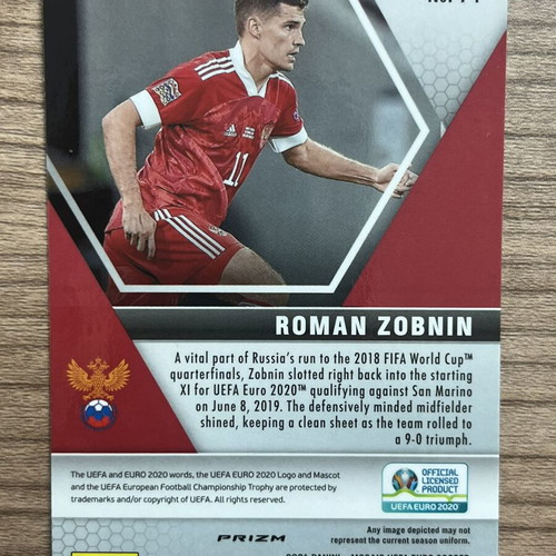 2021 Panini Mosaic UEFA Euro Soccer Roman Zobnin Red Mosaic Prizm Card like new