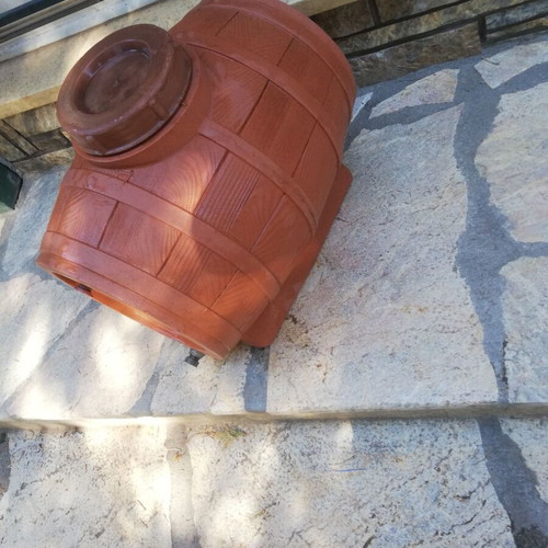 Barrel 25 liters used for wine and oil made of plastic