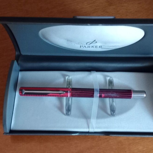 Parker pen with case like new