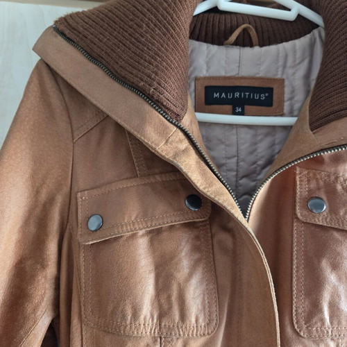 Maurices leather coat like new, brown, size XS