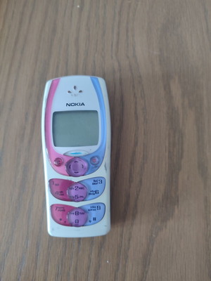 Nokia 2300 mobile phone used, unknown condition, no charger or battery