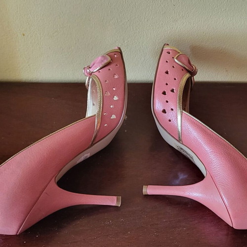 Guess Peep Toe Heels Size 41 New Coral