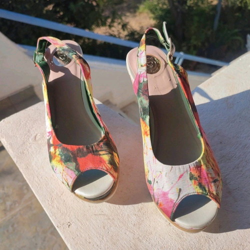 Axel platform shoes colorful, size 36, like new
